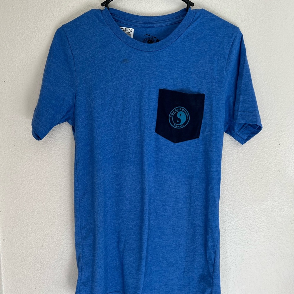 T &C Surf Designs, Size Small, Pocket T Short Sleeve, Navy Blue